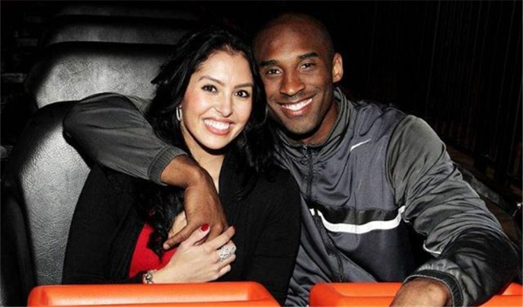 《转会市场》通过球迷投票评选出来的2025年最佳...（球迷票选出炉：《转会市场》揭晓2025年度最佳）