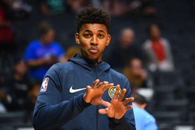 电讯报：布莱顿有意维拉中场博加德，以接替可能离队的巴莱巴（电讯报：布莱顿有意引进维拉中场博加德，或顶替可能离队的巴莱巴）