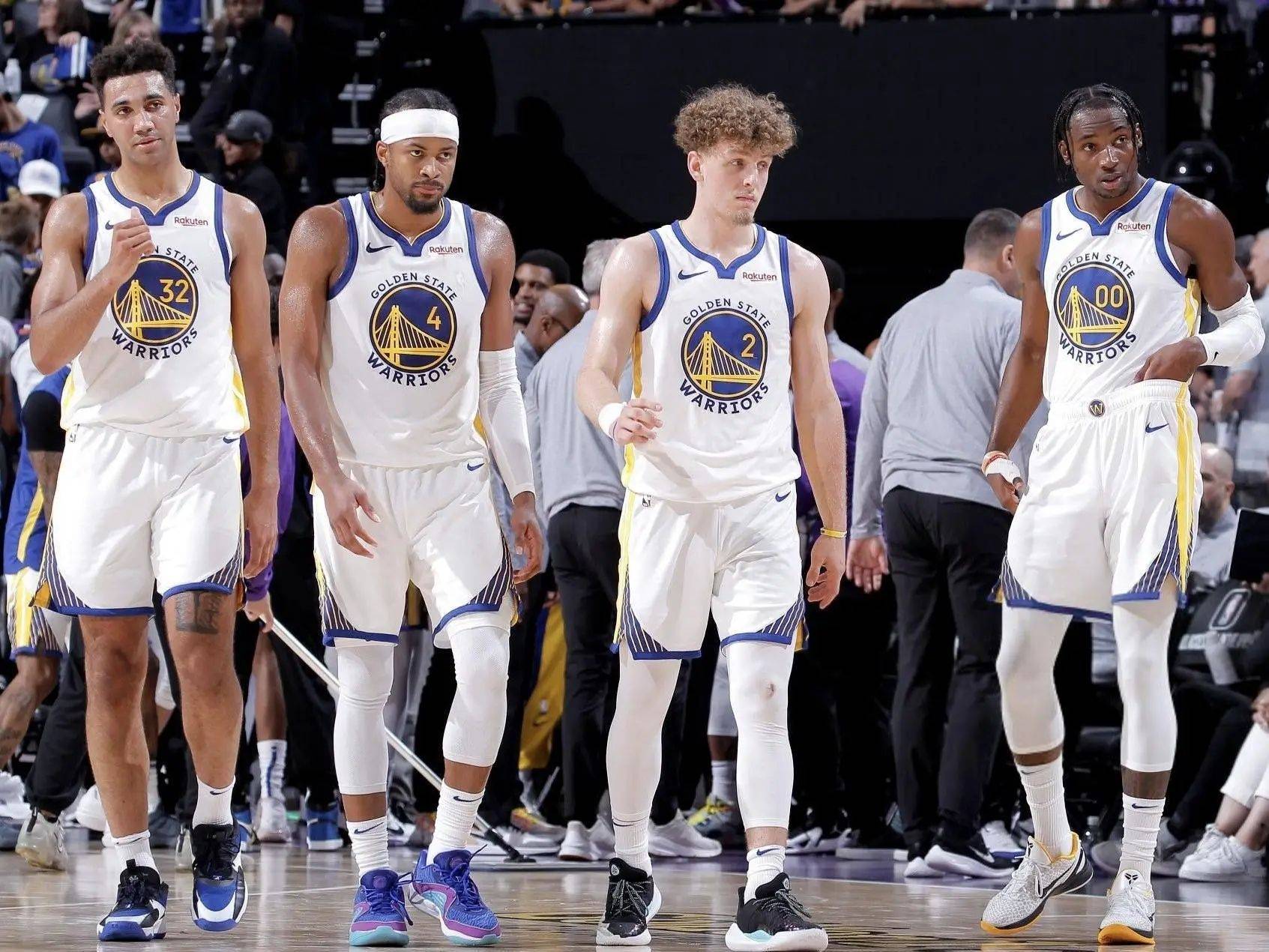 博主：热身赛对阵海港非主力阵容，河南队6-2轻取对手（博主称河南队热身战对阵海港并非主力出战，仍以6-2大胜）