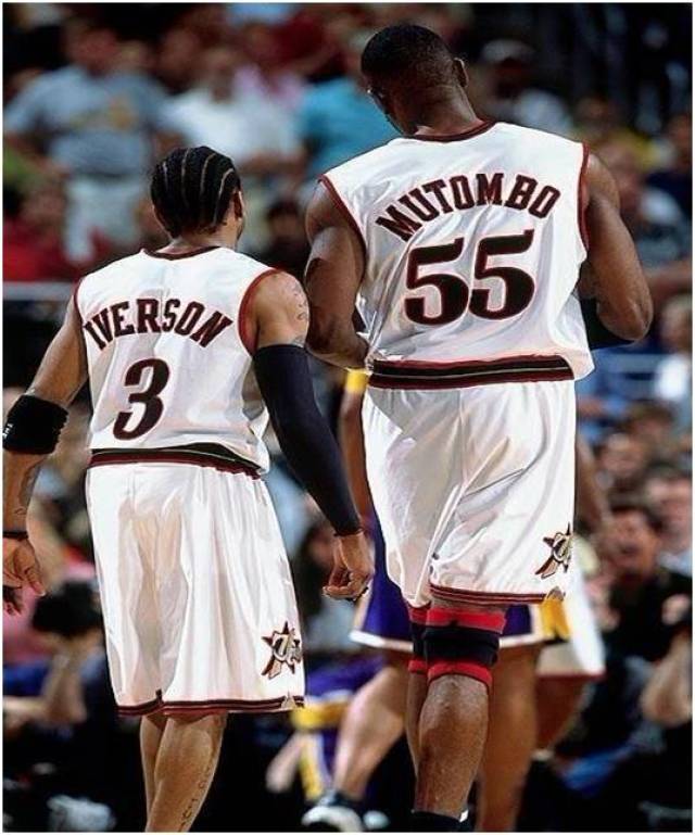 齐沃：利物浦能为重要比赛调整状态；萨拉赫？他是世界级球员（齐沃：利物浦能在关键战前调整到位，萨拉赫是世界级球员）